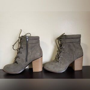 Candie’s Chunky Green Heels